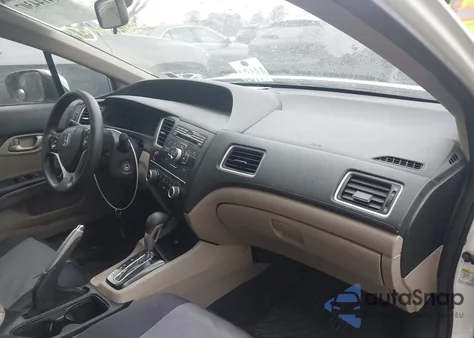 2015 Honda Civic Lx z USA, uszkodzony, nr VIN 19XFB2F56FE011376